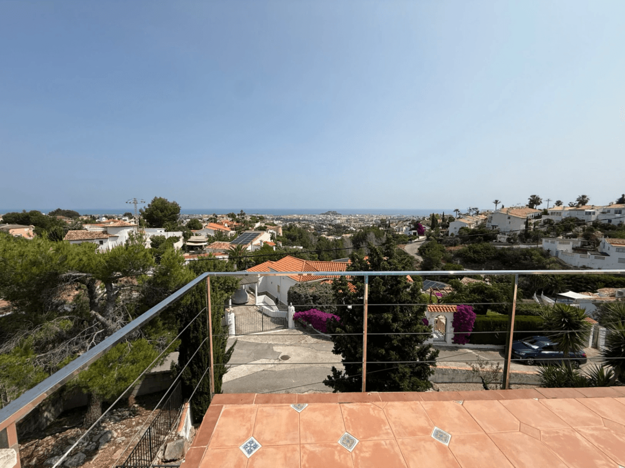 Encantadora villa en la zona del Montgó con vistas panorámicas al mar, al castillo y a la ciudad de Dénia