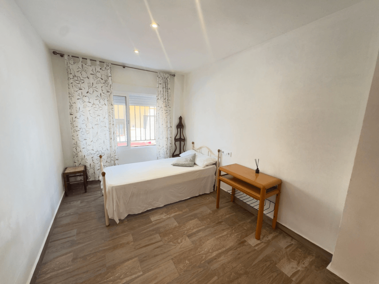 Piso en planta baja con terraza privada en centro de Orba