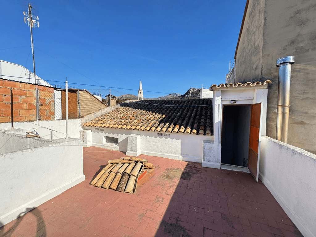 Casa de pueblo en centro de Pego
