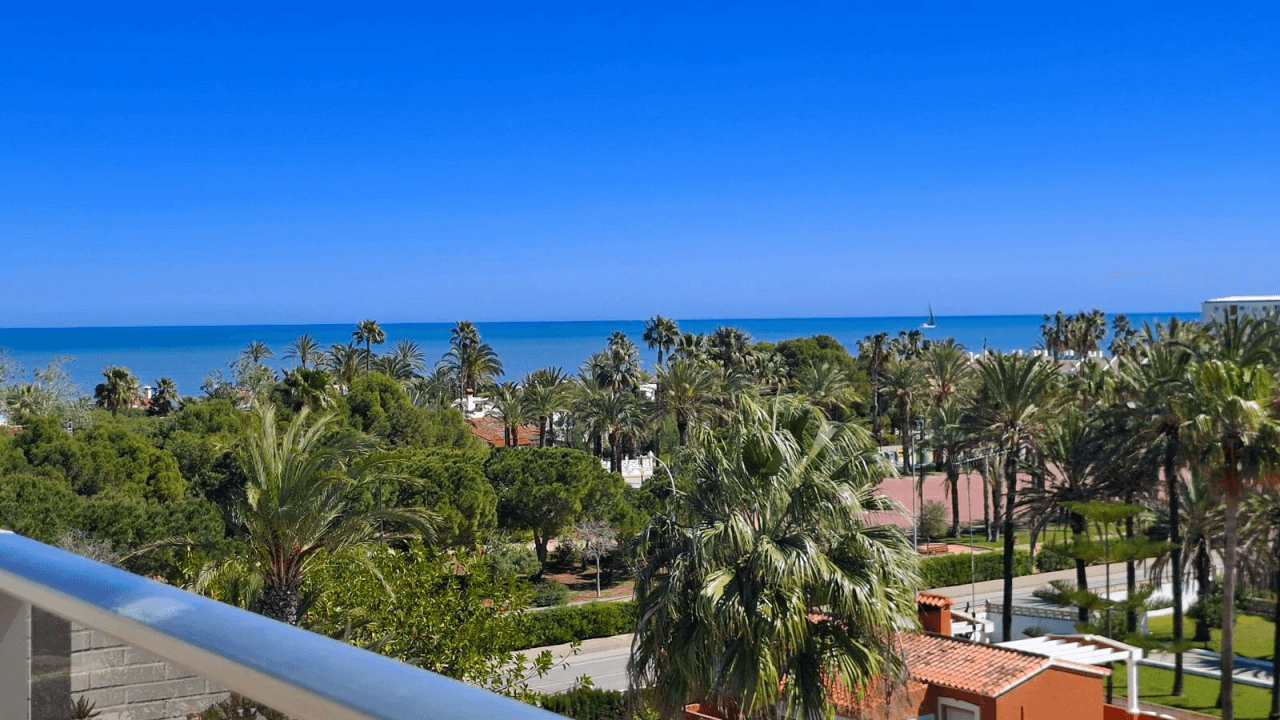 ATICO DUPLEX CON VISTAS AL MAR
