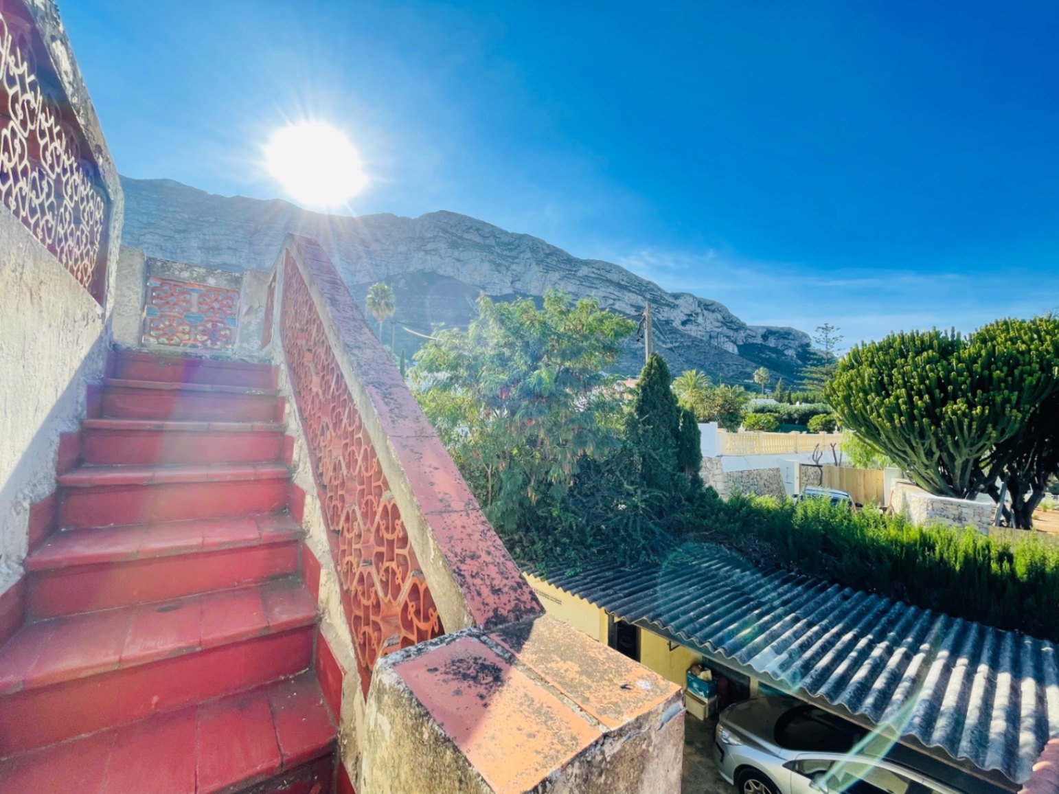 Chalet en Denia con apartamento invitados en Montgó