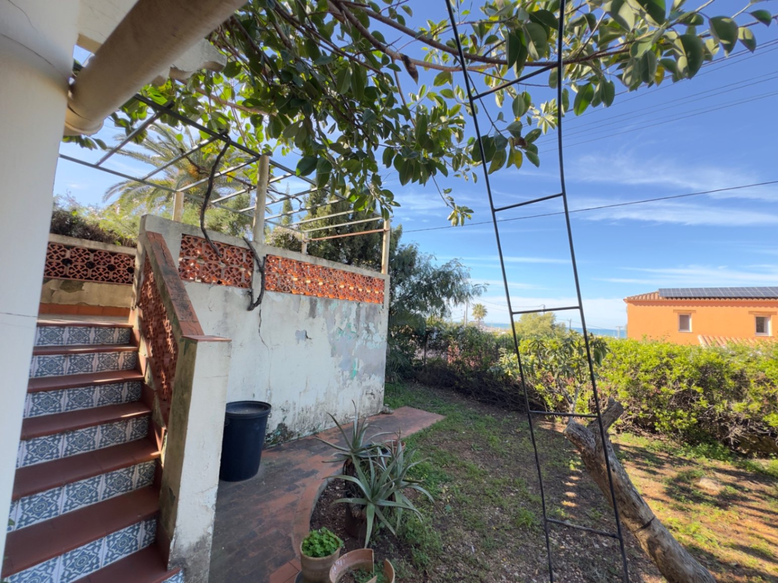 Chalet en Denia con apartamento invitados en Montgó