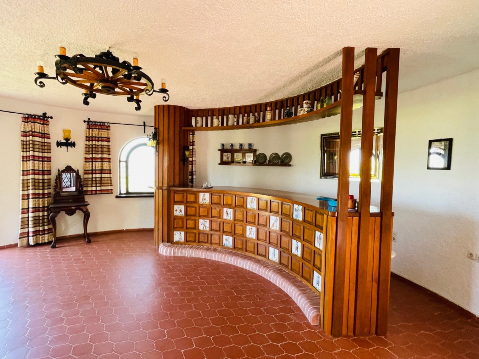 Chalet en Las Rotas con vistas panorámicas al mar y montaña