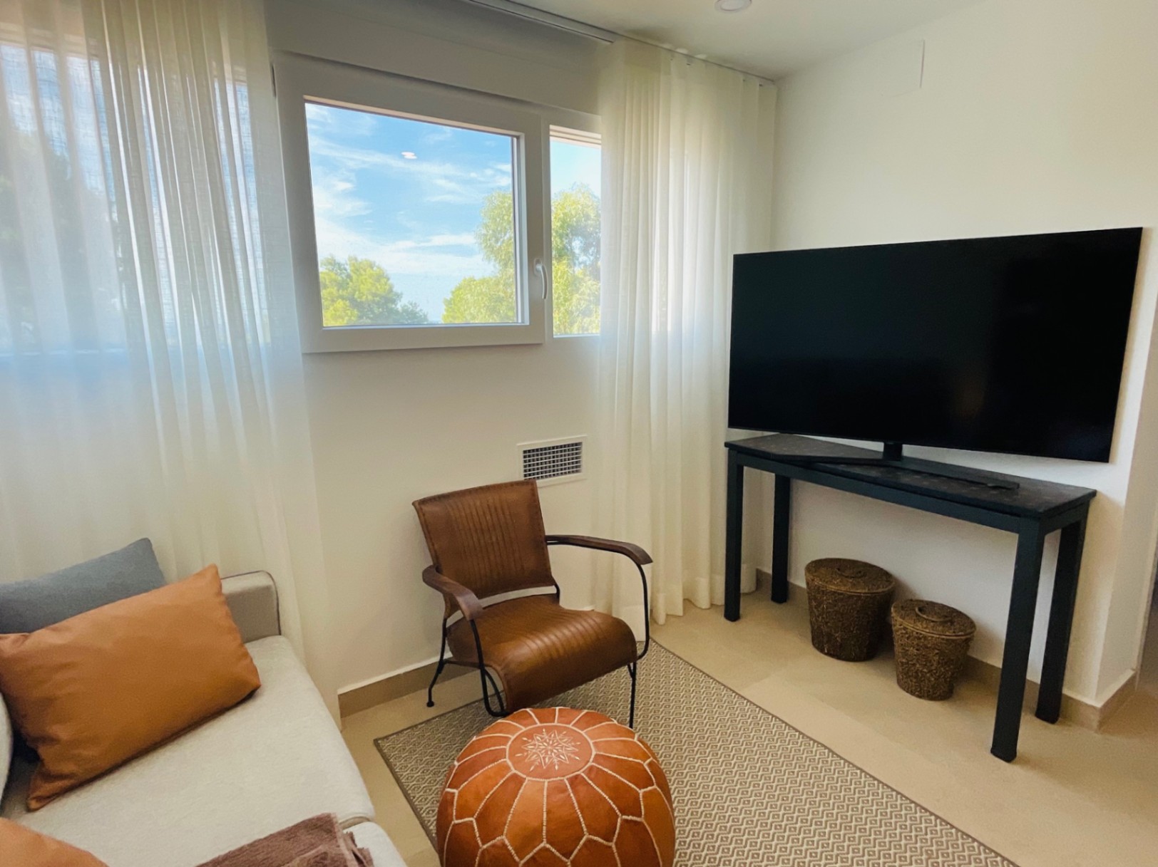 Chalet independiente en Las Marquesas en Denia con piscina privada.