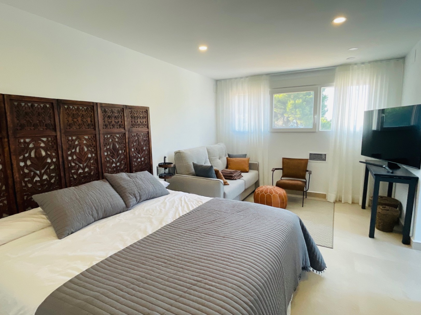 Chalet independiente en Las Marquesas en Denia con piscina privada.