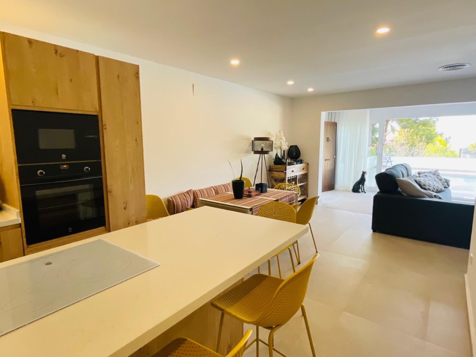 Chalet independiente en Las Marquesas en Denia con piscina privada.