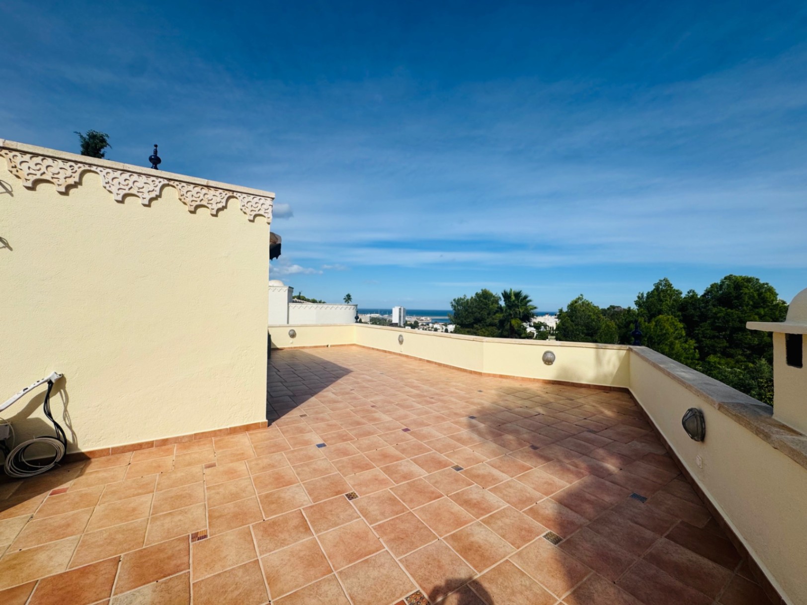 Chalet con vistas al mar en Denia, zona Santa Lucía en Montgó