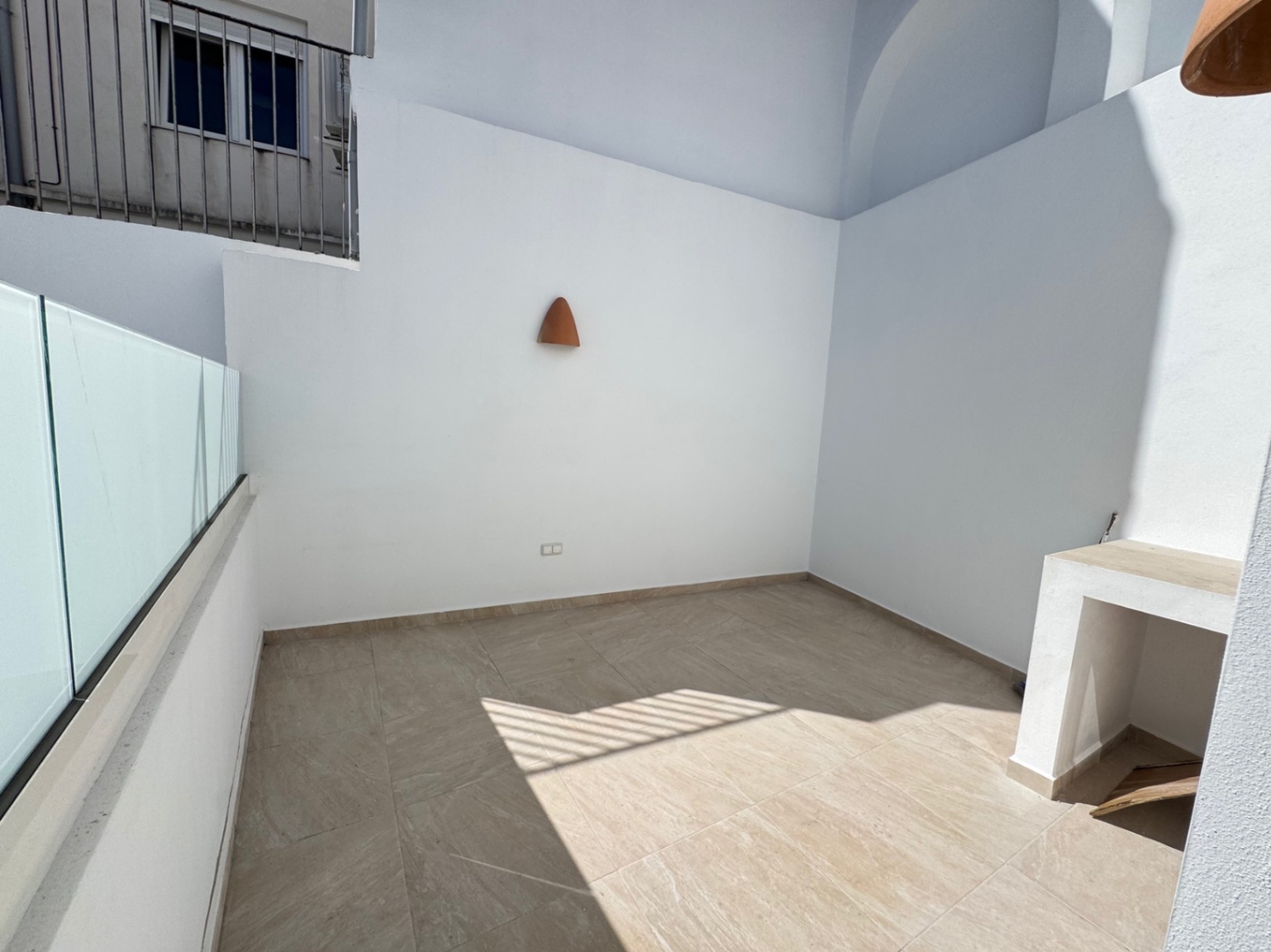 Casa de pueblo en centro Oliva con 3 viviendas dentro