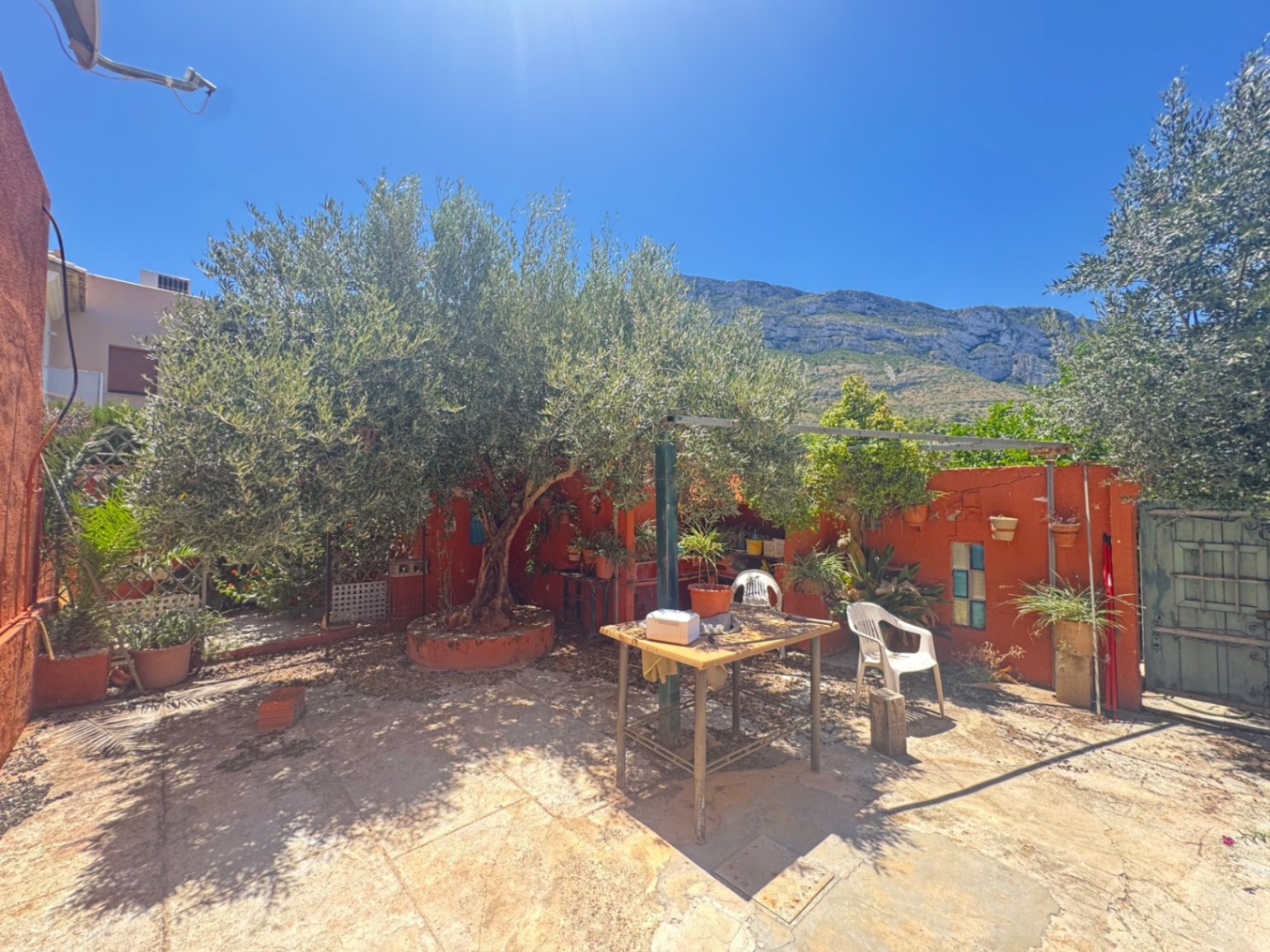 Chalet for sale in Denia