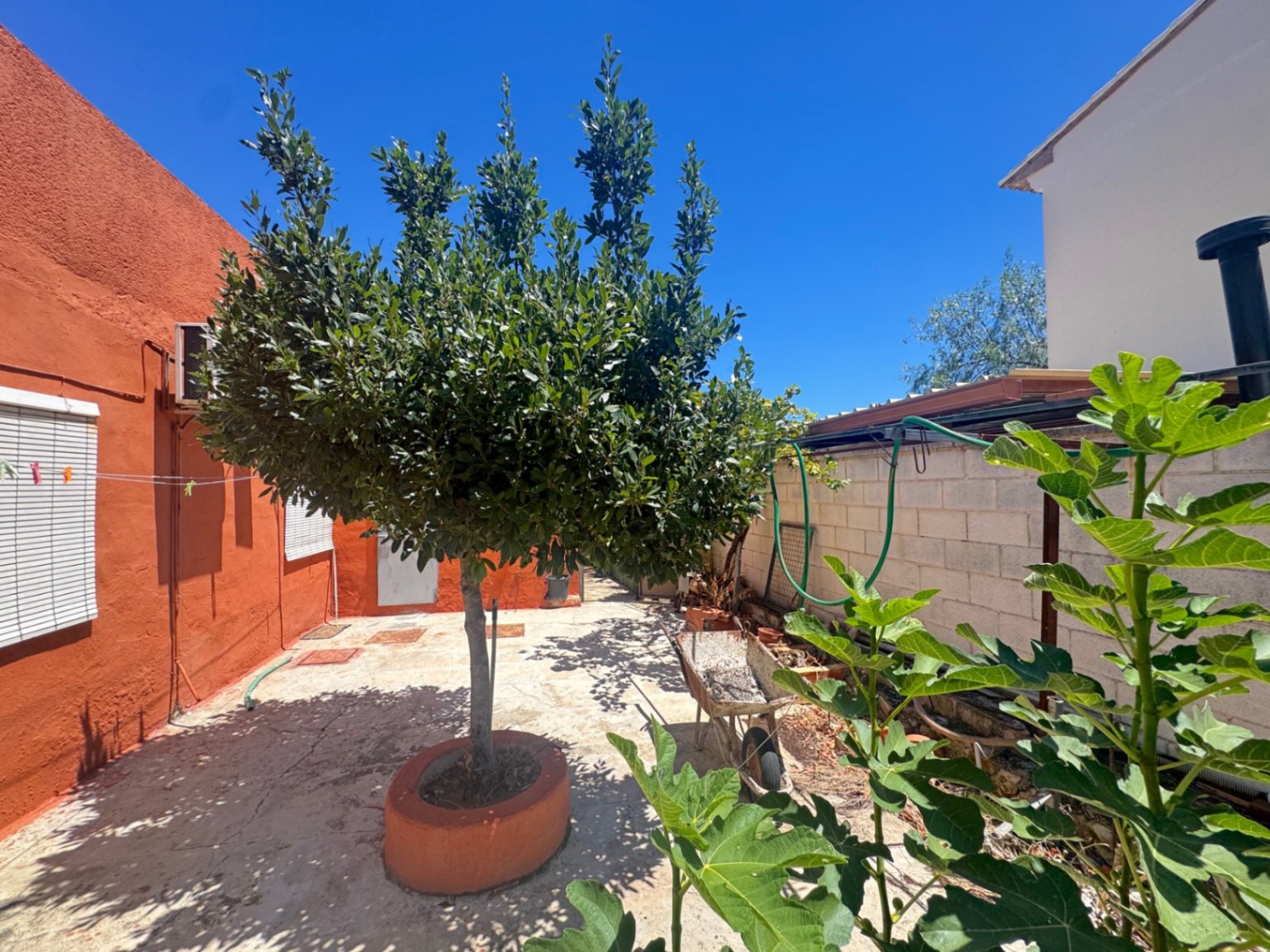 Chalet for sale in Denia